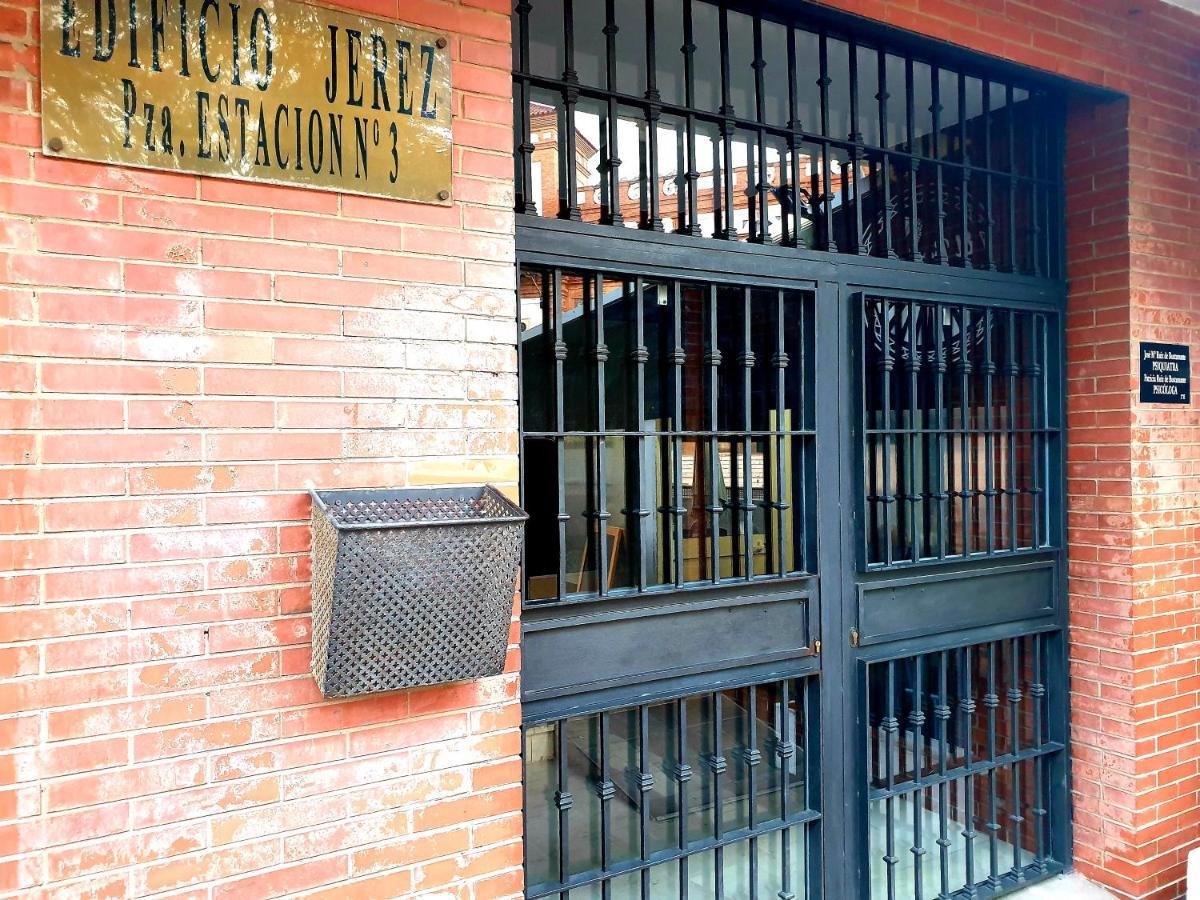 Sherryflat La Estacion - Parking Jerez de la Frontera Zewnętrze zdjęcie